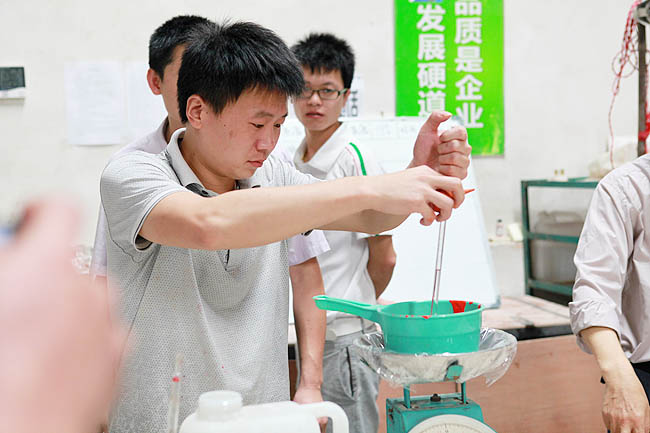 配置固化劑、膠衣